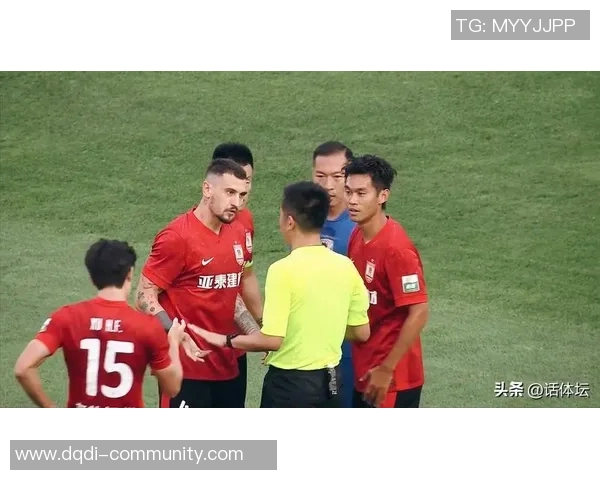 中超精彩对决利物浦逆转热刺争议判罚引发全场热议