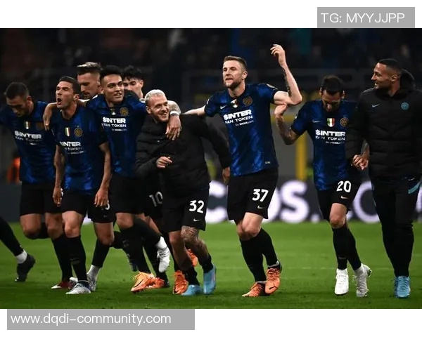 国王杯精彩对决里昂大胜波尔图乌龙球引发全场狂欢 国王杯精彩对决里昂大胜波尔图乌龙球引发全场狂欢