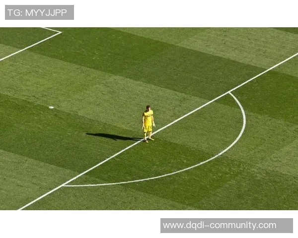 国王杯激战巴萨与波尔图互交白卷神扑瞬间成比赛焦点引发热议 国王杯激战巴萨与波尔图互交白卷神扑瞬间成比赛焦点引发热议